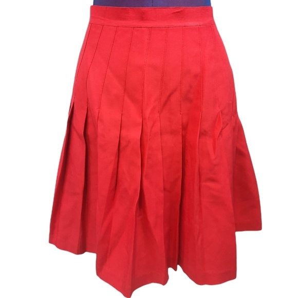 Boutique Europa Y2K Red Pleated Skirt Size 10‎ Women's - Picture 1 of 7